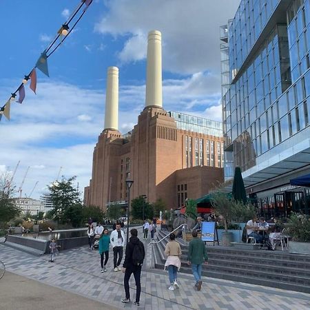 Central Location! Double Bedroom 2 Mins Walk From Battersea Power Underground Station! 런던 외부 사진