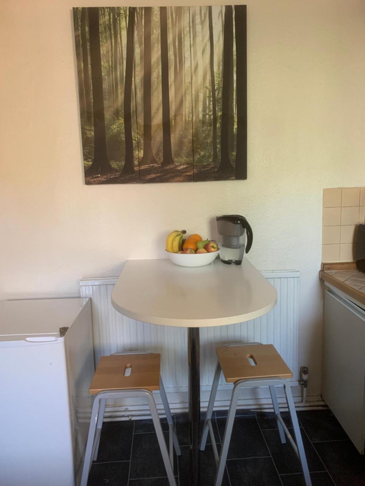 Central Location! Double Bedroom 2 Mins Walk From Battersea Power Underground Station! 런던 외부 사진